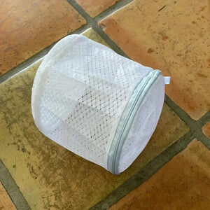 ❤️ NEW 2/$20 or 3/$25 Intimates Delicates Laundering Mesh Bag